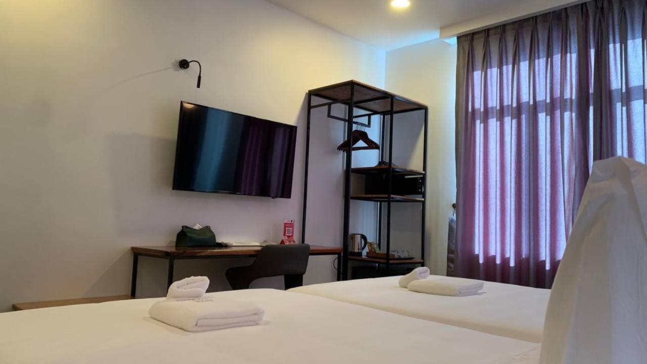 Times Hotel At Bassac Lane Phnom Penh Exterior foto